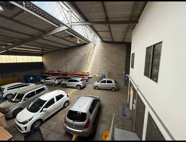 400M² WAREHOUSE TO LET IN SPARTAN